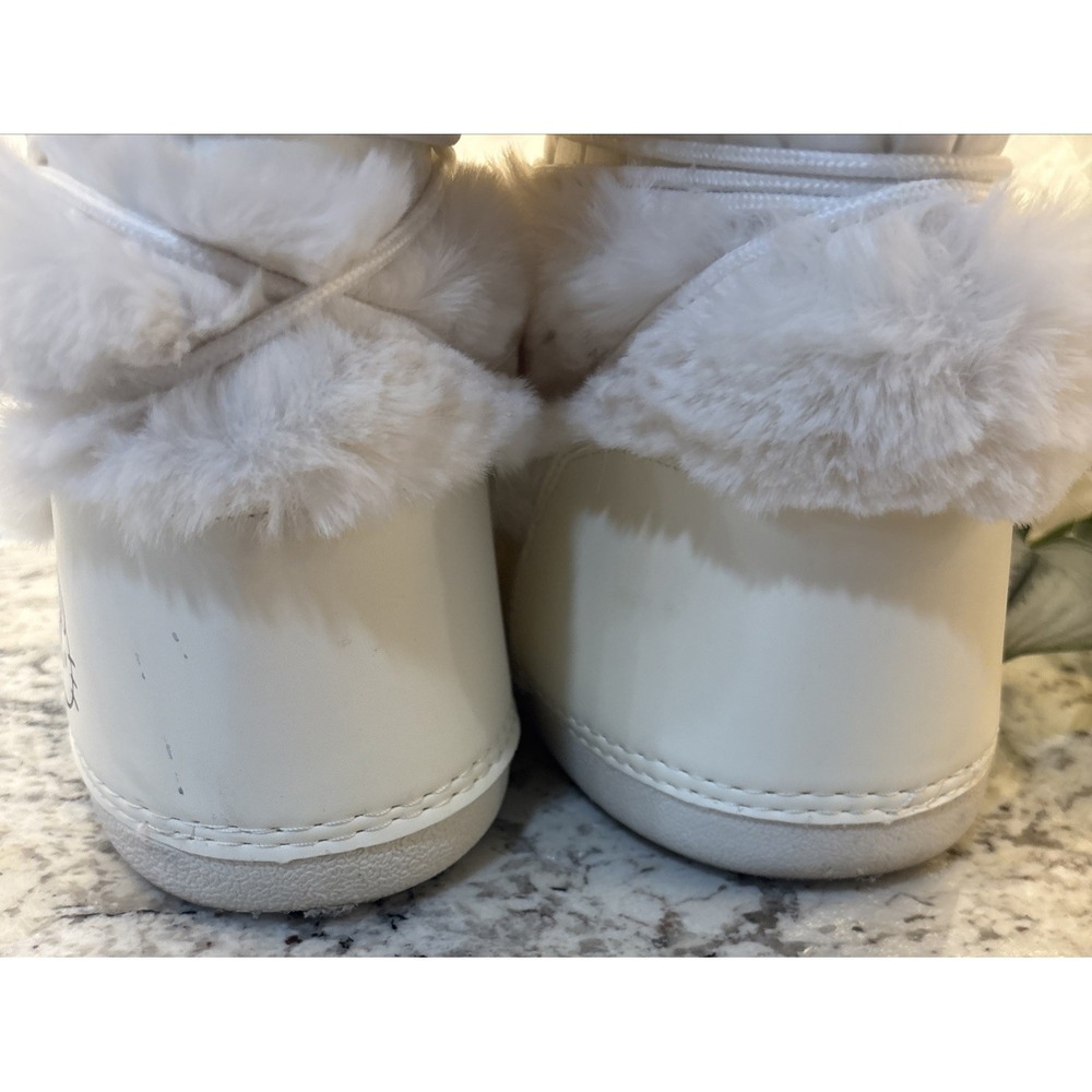 Forever21 Hello Kitty Boots Women's Size 8 White Fur Winter Boots pink Bow‎ - Picture 5 of 16